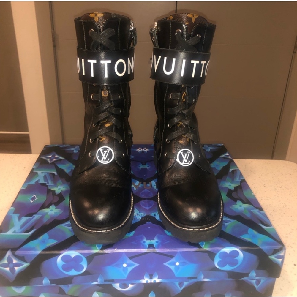 Louis Vuitton Black Leather Lace-Up Boots